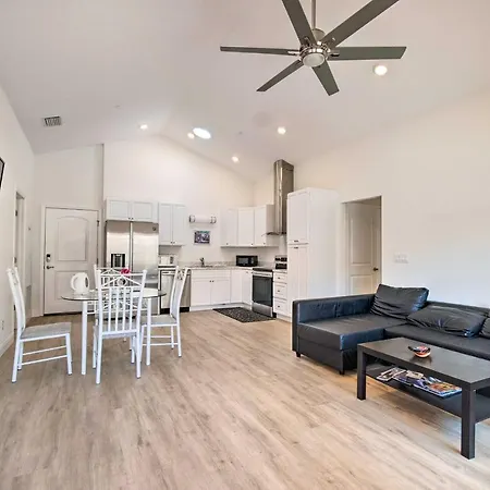Sleek Tavares Condo 3 Miles To Downtown